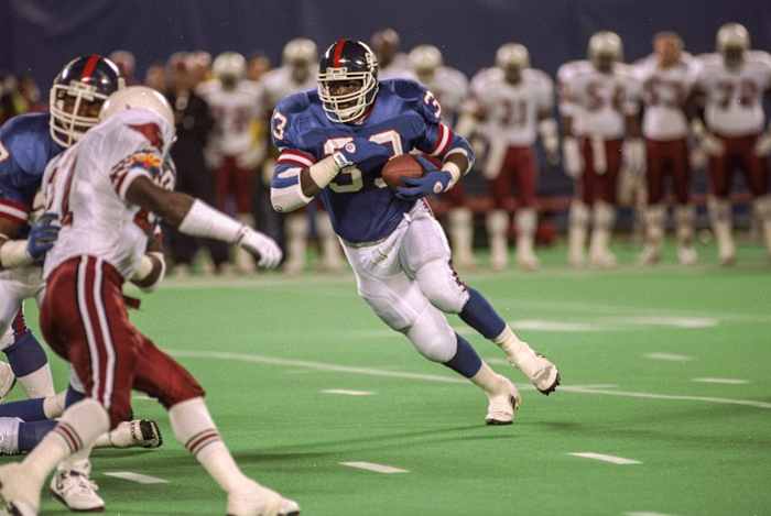 The Super Bowl-champion Giants drafted Bunch at No. 27 ... and then cut him loose after just three seasons.